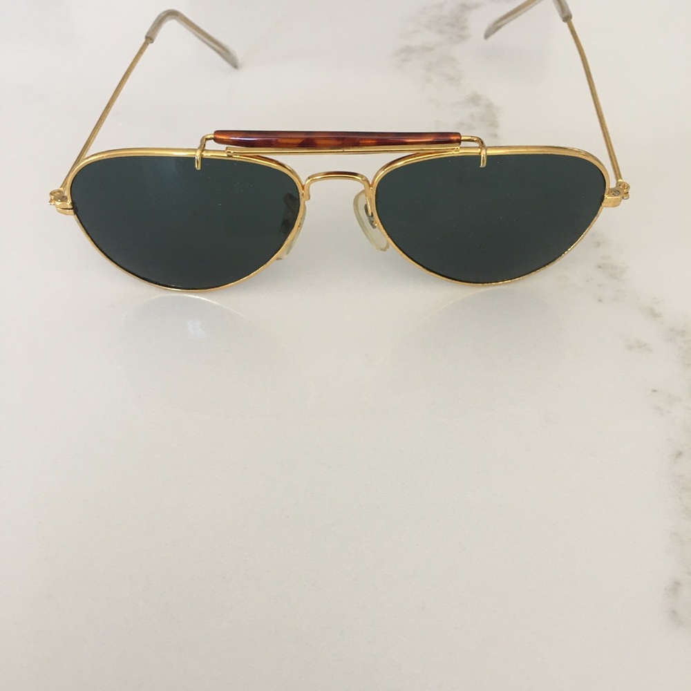 Kids sun glasses like new